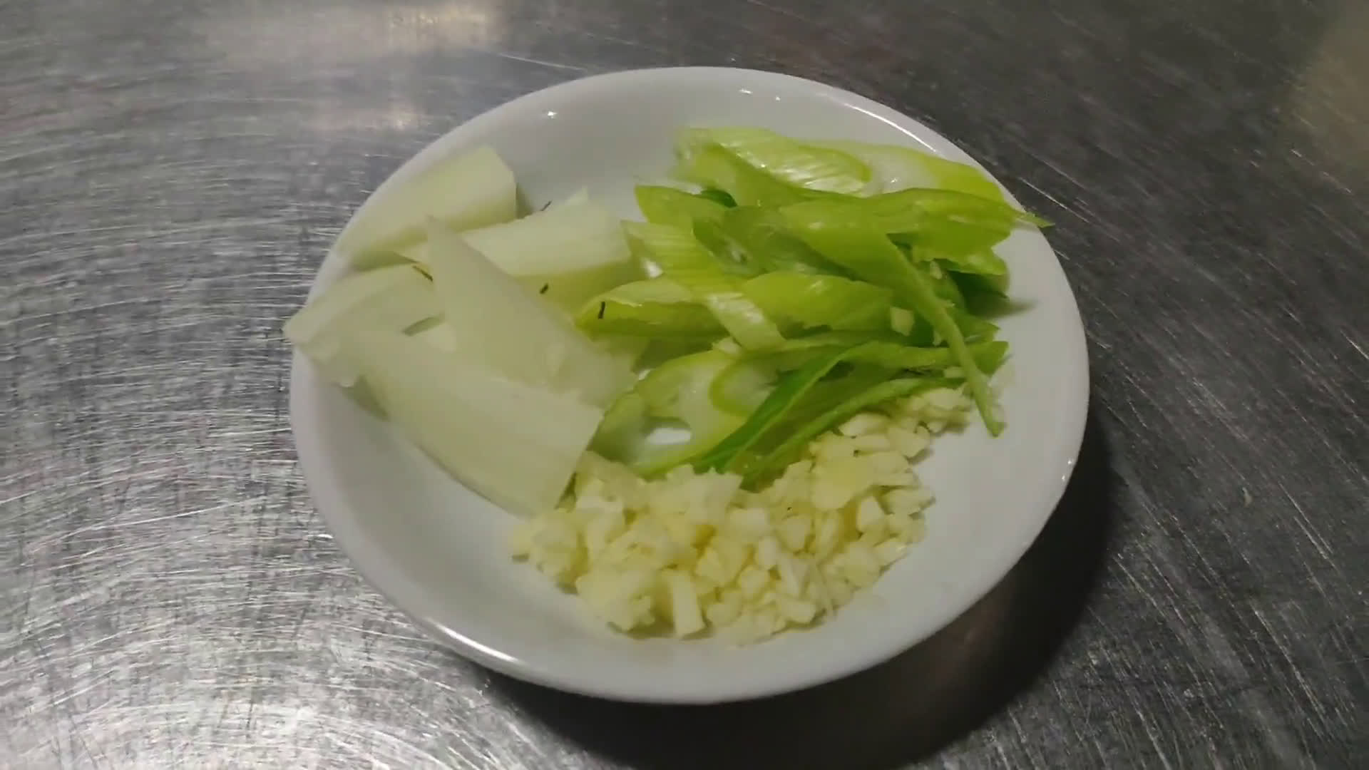 Foto langkah ke 6 dari resep Cream Of Chicken Soup Mudah dan Sederhana.