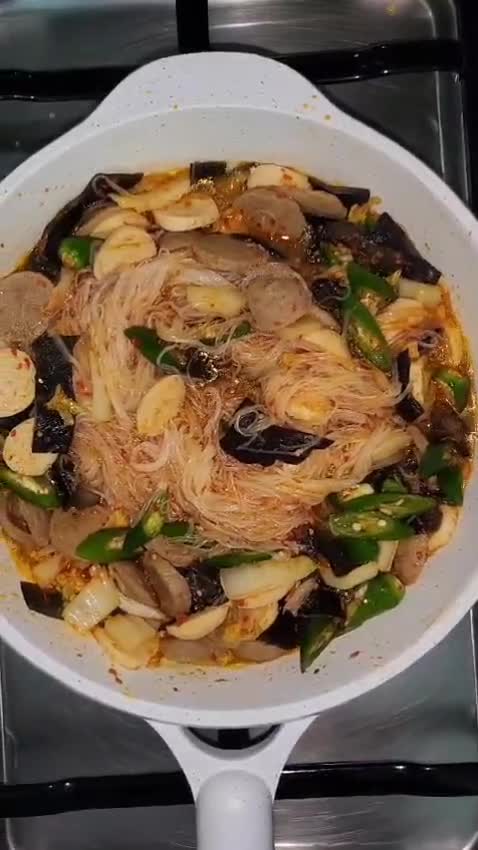 Foto langkah ke 3 dari resep Oseng Soun Cabe Ijo.