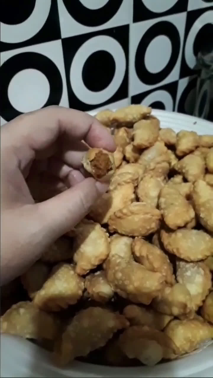 Foto langkah ke 4 dari resep Pastel Abon Renyah.