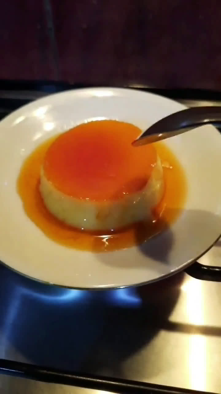 Foto langkah ke 10 dari resep Crème Caramel (Pudding Karamel).