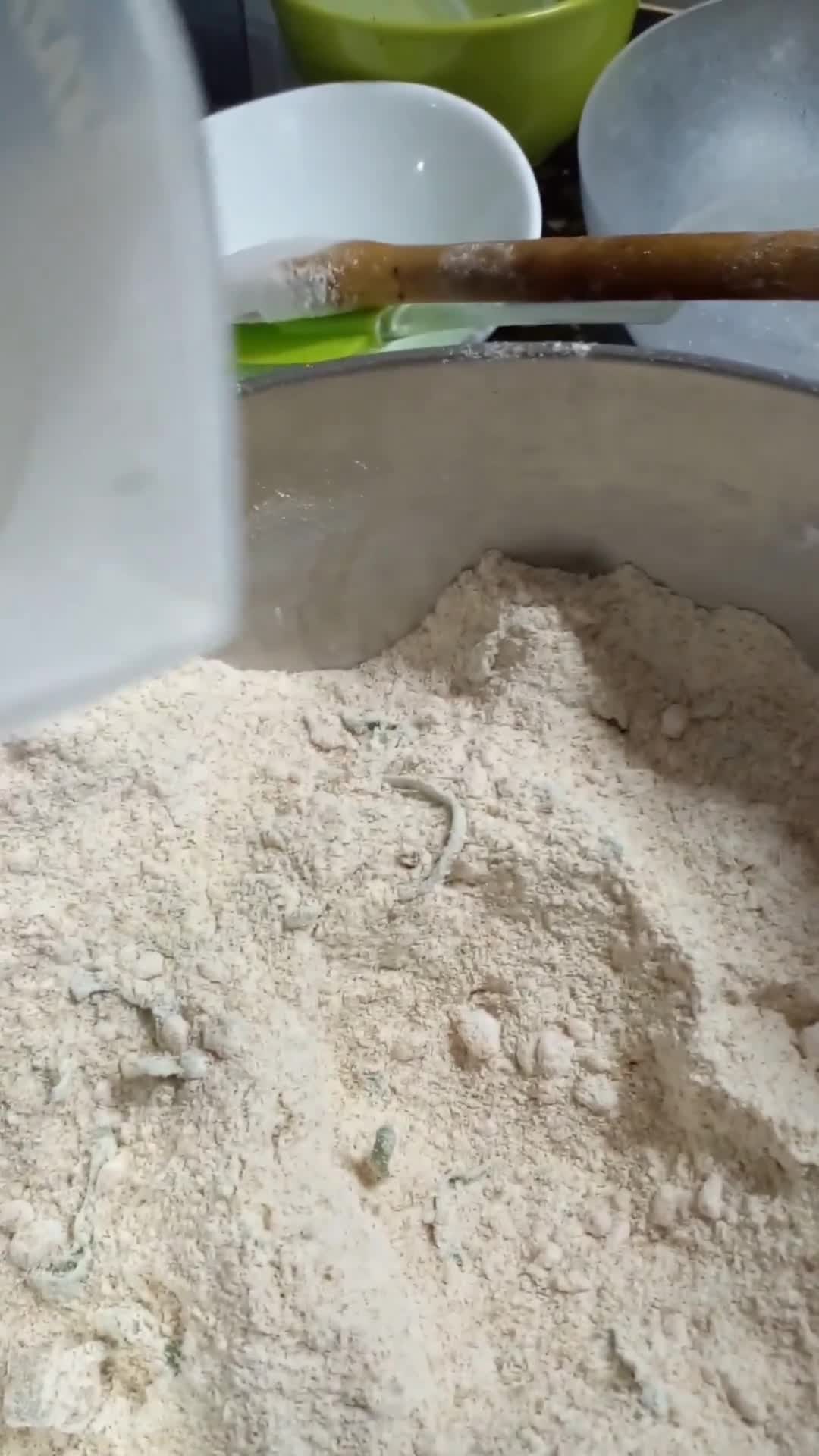 Foto del paso 5 de la receta: Fainá integral de rúcula y queso