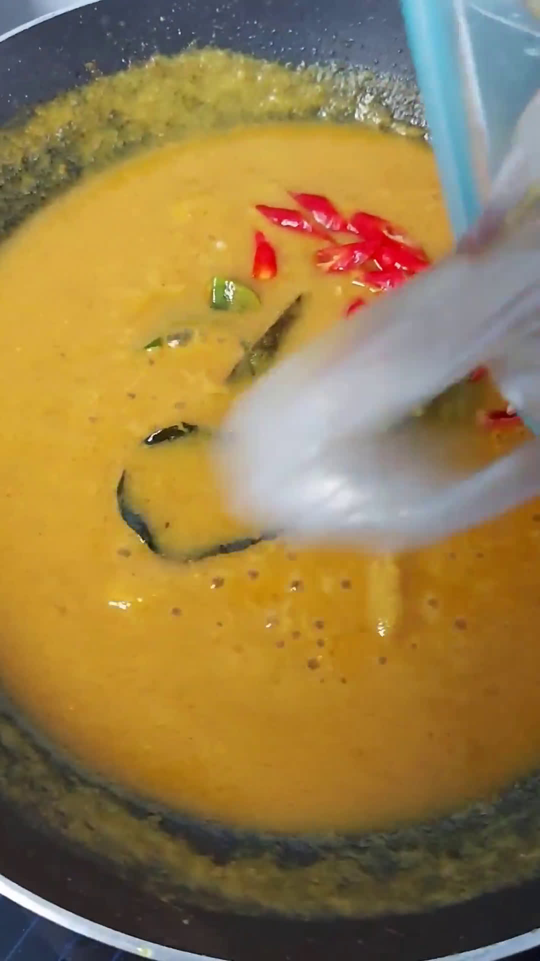 Foto langkah ke 5 dari resep Udang saos padang.