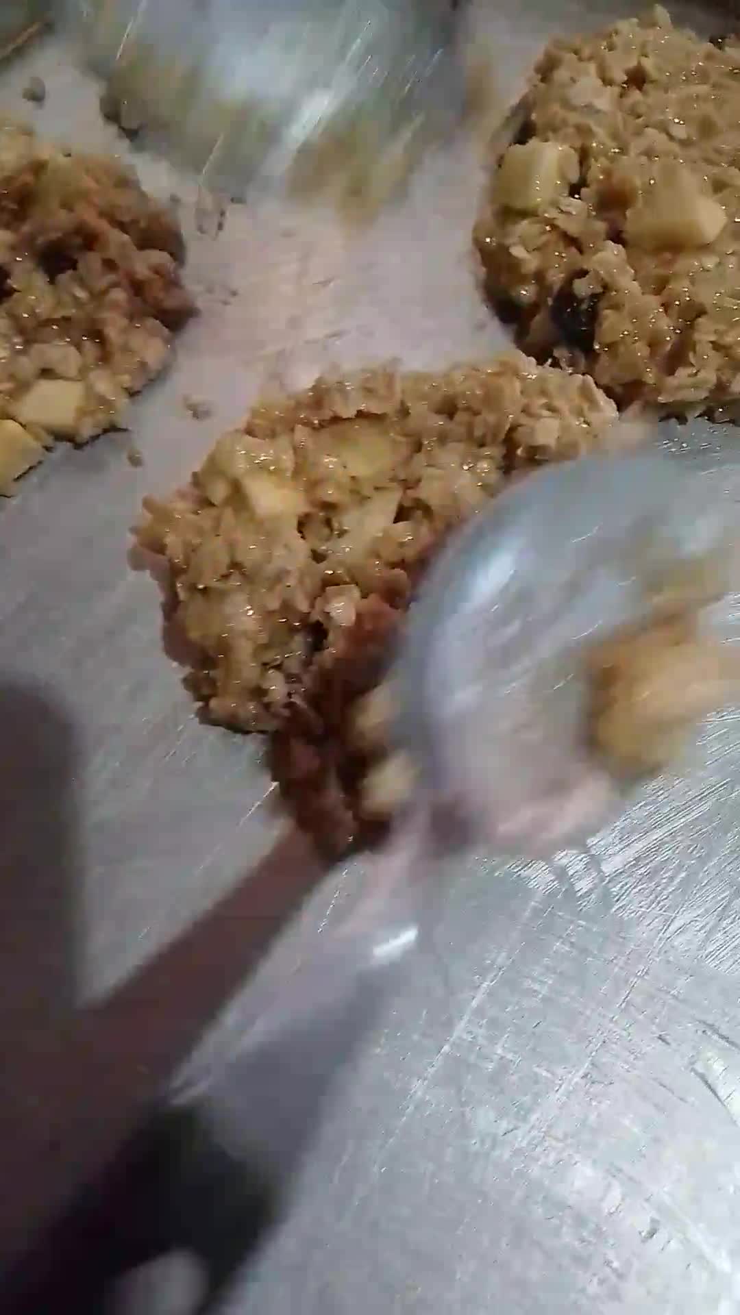 Foto del paso 3 de la receta: Galletitas de avena y manzana