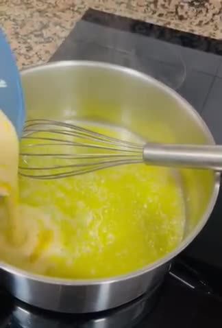 Foto del paso 4 de la receta: Tartaletas de queso al limón Suspiros de Amantes 🍋 🍋 🧀 🍓 🍓Feliz día a todas las madres 👩‍🍼❤️