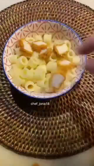 صورة لخطوة 1 من وصفة مكرونه بالشاورما