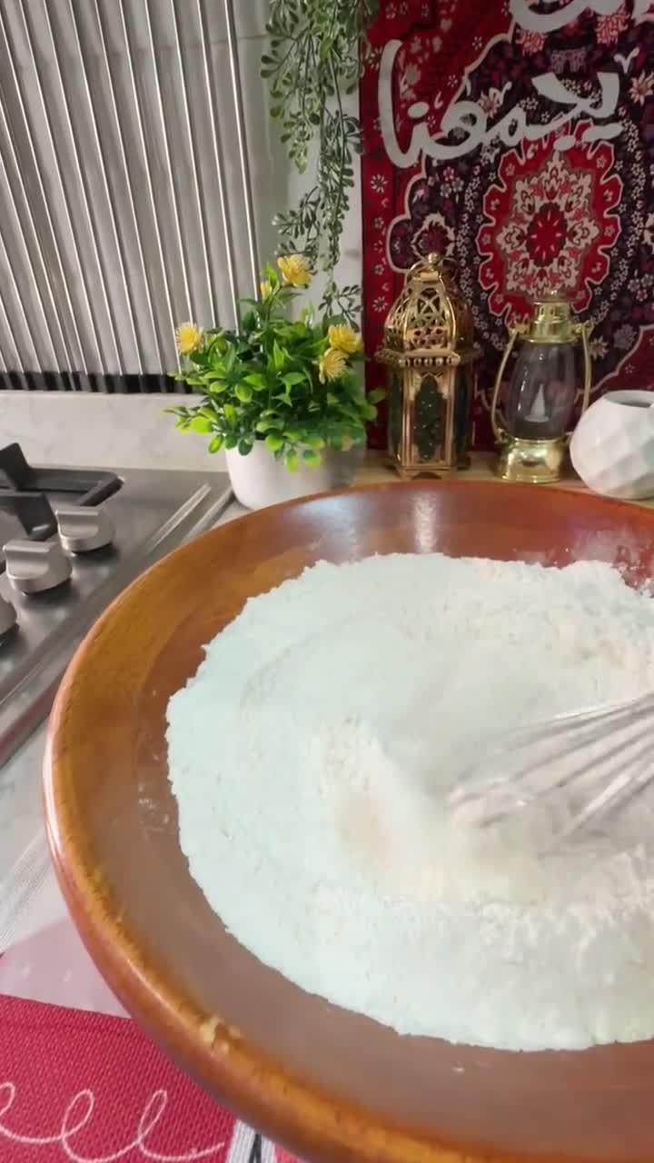 صورة لخطوة 2 من وصفة خلية نحل بالجبن