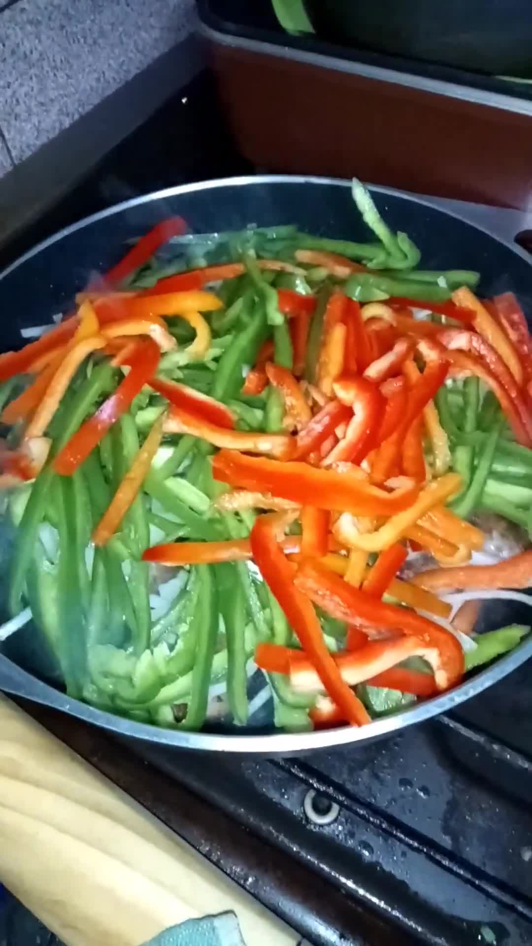 Foto del paso 4 de la receta: Chorizo a la pomarola