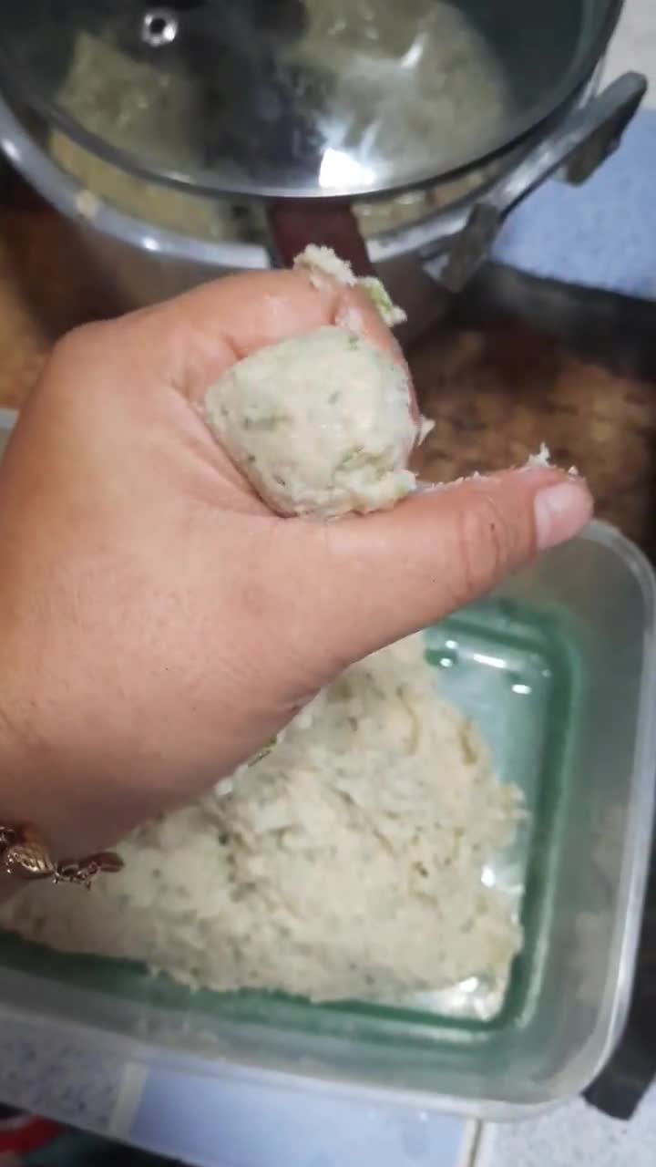 Foto langkah ke 4 dari resep Pentol/Bakso Jamur.