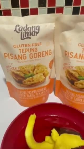 Foto langkah ke 1 dari resep Banana Brownies Gluten Free.