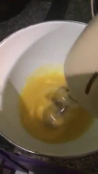 Foto langkah ke 3 dari resep Limonlu Revani (Semolina Cake in sugar syrup).