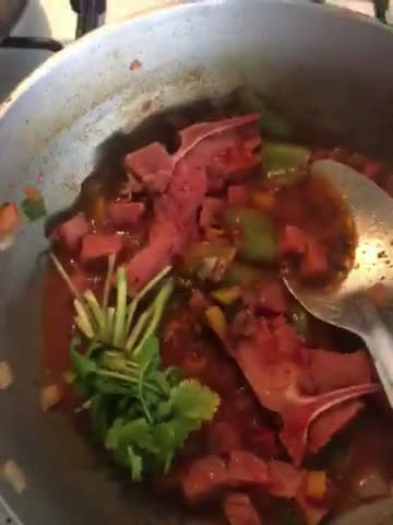 Foto del paso 1 de la receta: Locrio de chuleta ahumada