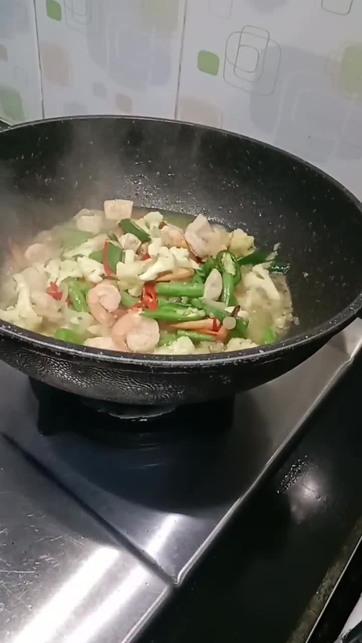 Foto langkah ke 6 dari resep Oseng buncis udang saos tiram.