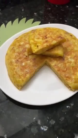 A picture of step 5 of Spanish Potato and Onion Tortilla.