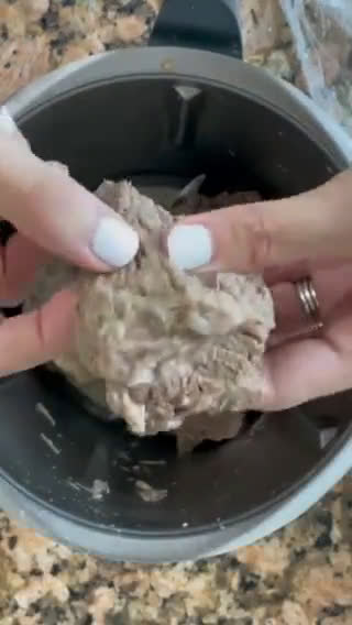 Foto del paso 2 de la receta: Empanaditas colombianas de res y papa en freidora de aire y con o sin Thermomix