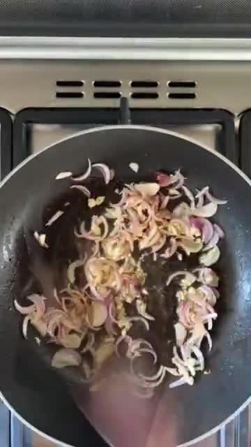 Foto langkah ke 4 dari resep Pasta Amatriciana.