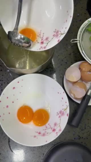 Gambar langkah 1 resipi Cloud Egg.
