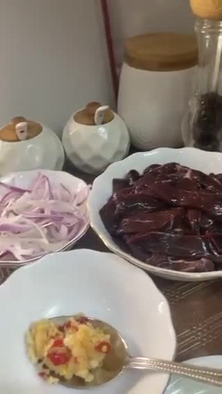 صورة لخطوة 1 من وصفة كبدة مقليه