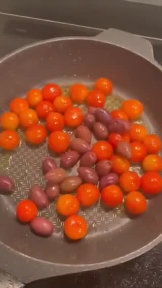 Foto del paso 2 de la receta: Ñoquis con salsa de piquillos