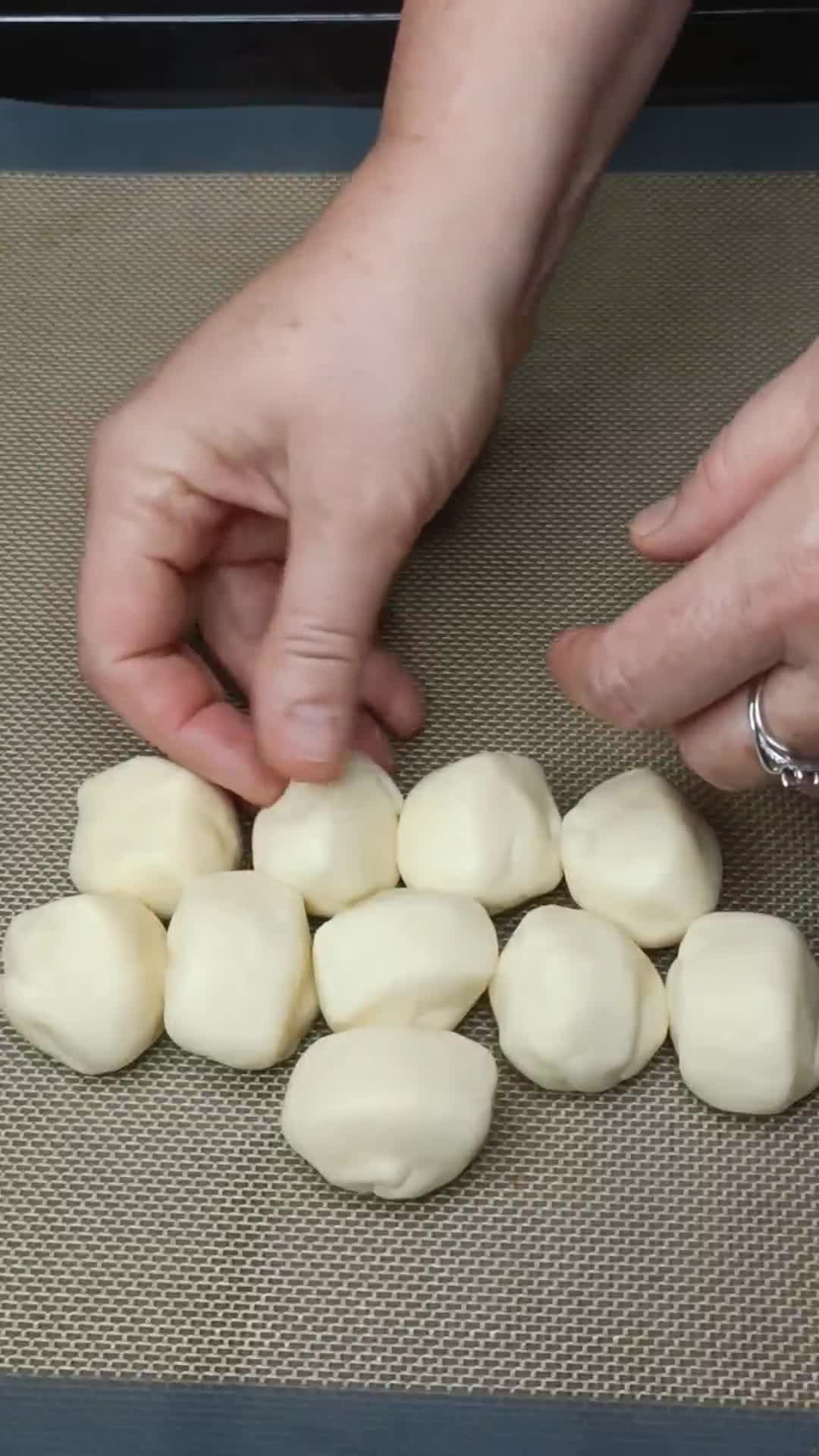 Une image de l'étape 2 de 🎄 Sapin pizza mozzarella.