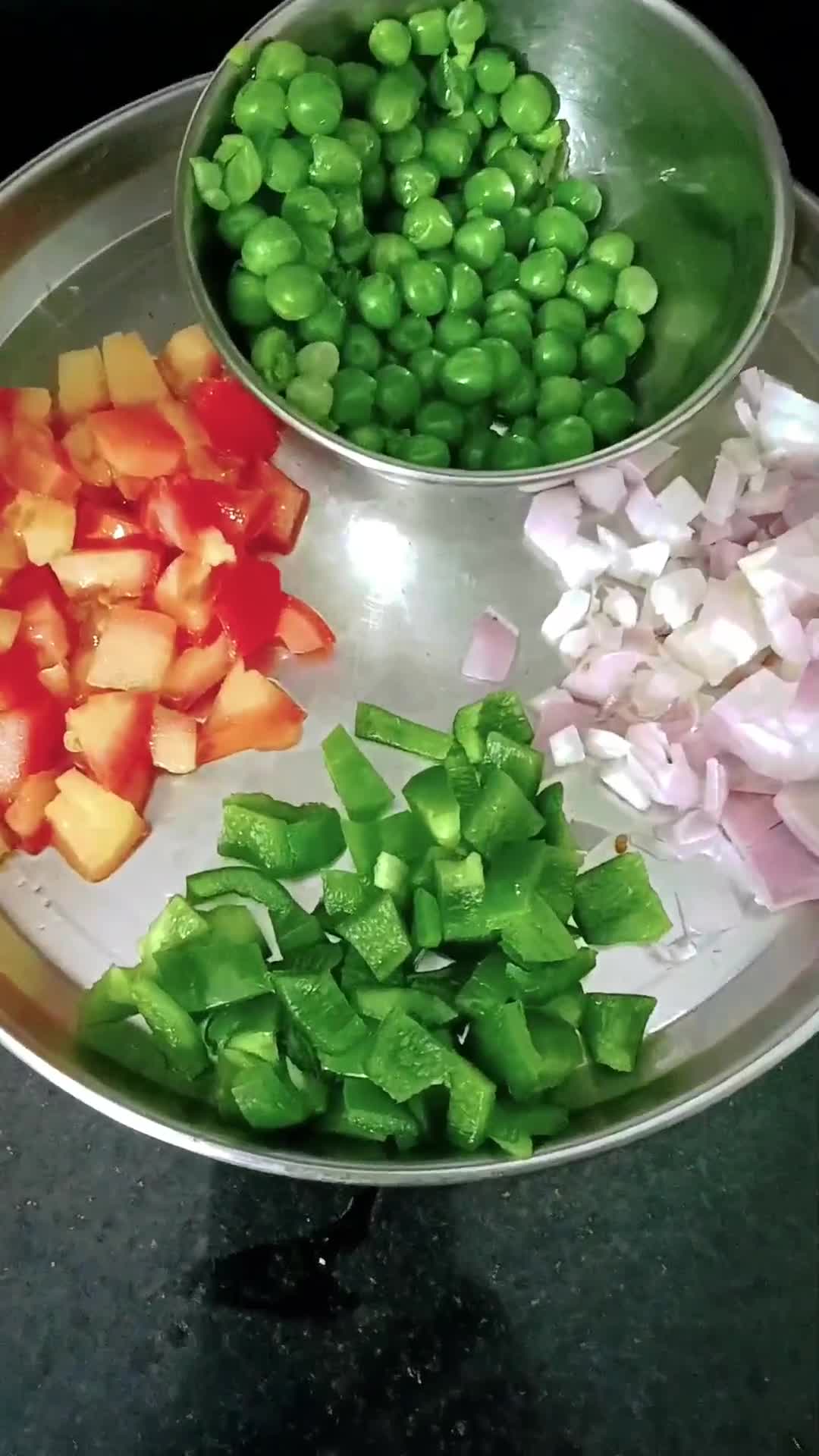 बैम्बिनो सेवई इडली (Bambino sevai Idli recipe in Hindi) रेसिपी चरण 1 फोटो