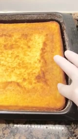 Foto del paso 4 de la receta: Pastel húmedo de coco con nata