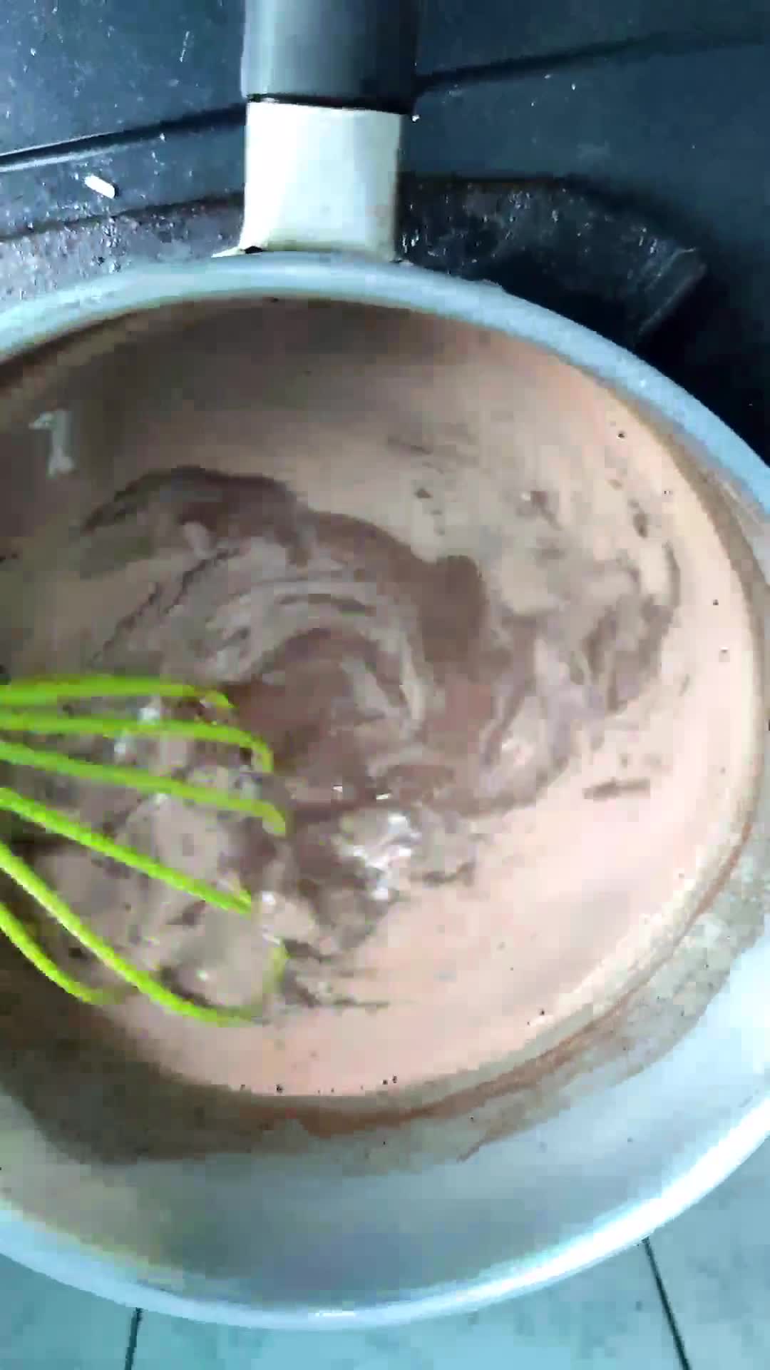 Foto langkah ke 4 dari resep Puding Strawberry Choco.