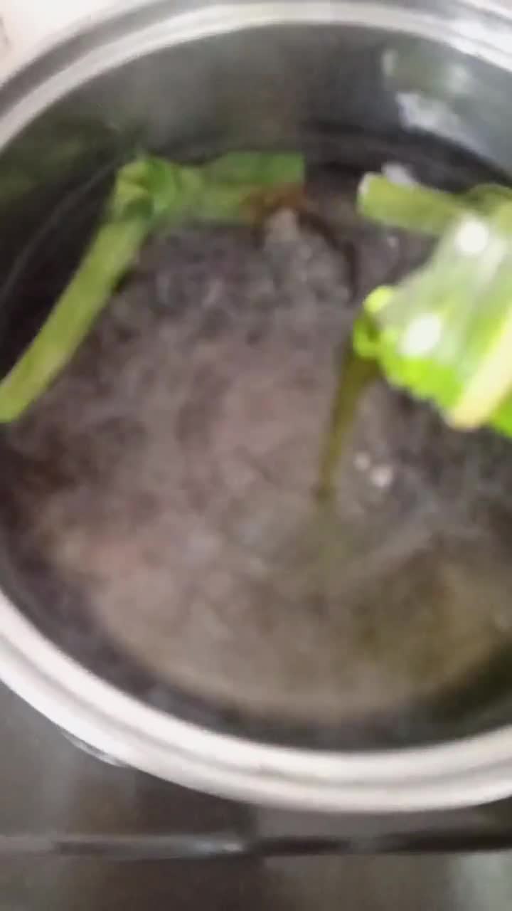 Foto langkah ke 2 dari resep Kolak Melon Ubi Oranye.