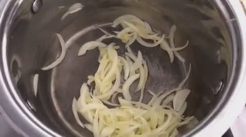 Foto del paso 2 de la receta: Sopa de cebolla