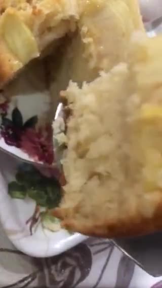 Hình bước làm 4 của món Bánh bông lan táo