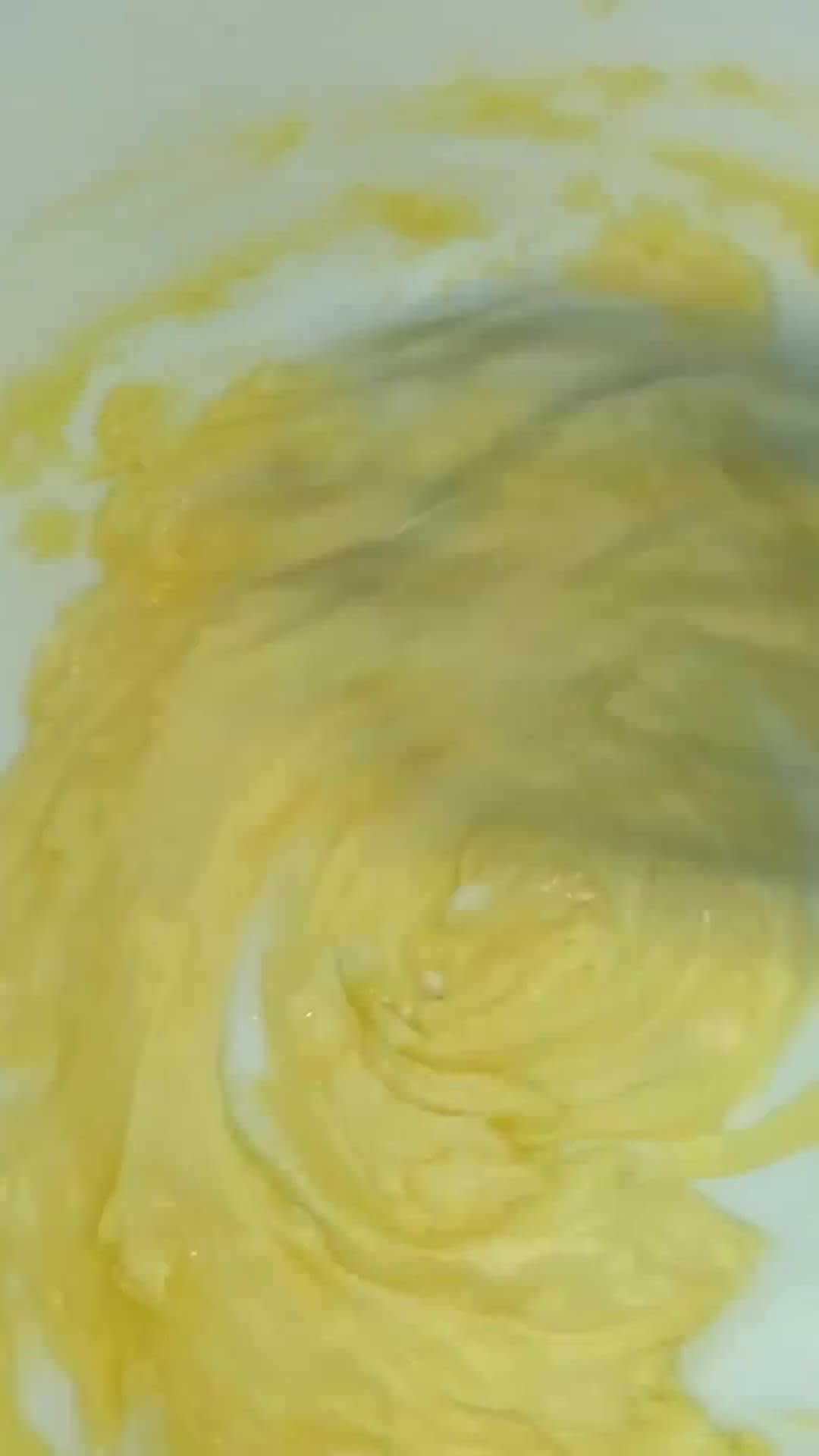 Une image de l'étape 3 de Quiche aux oignons mauves 🧅🧅🧅🧅.