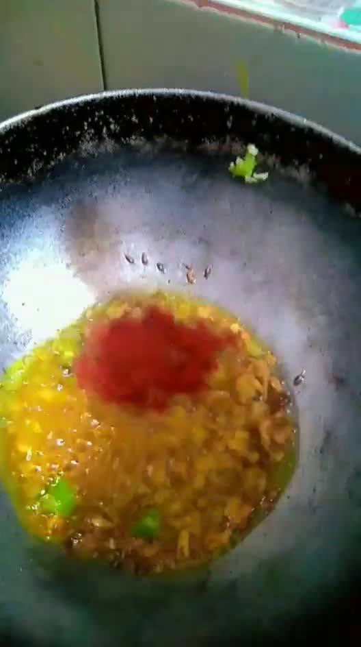 बेसन सेव टमाटर की सब्जी ( लाइव सेव टमेटा नु शाक 🍅 रेसिपी चरण 2 फोटो