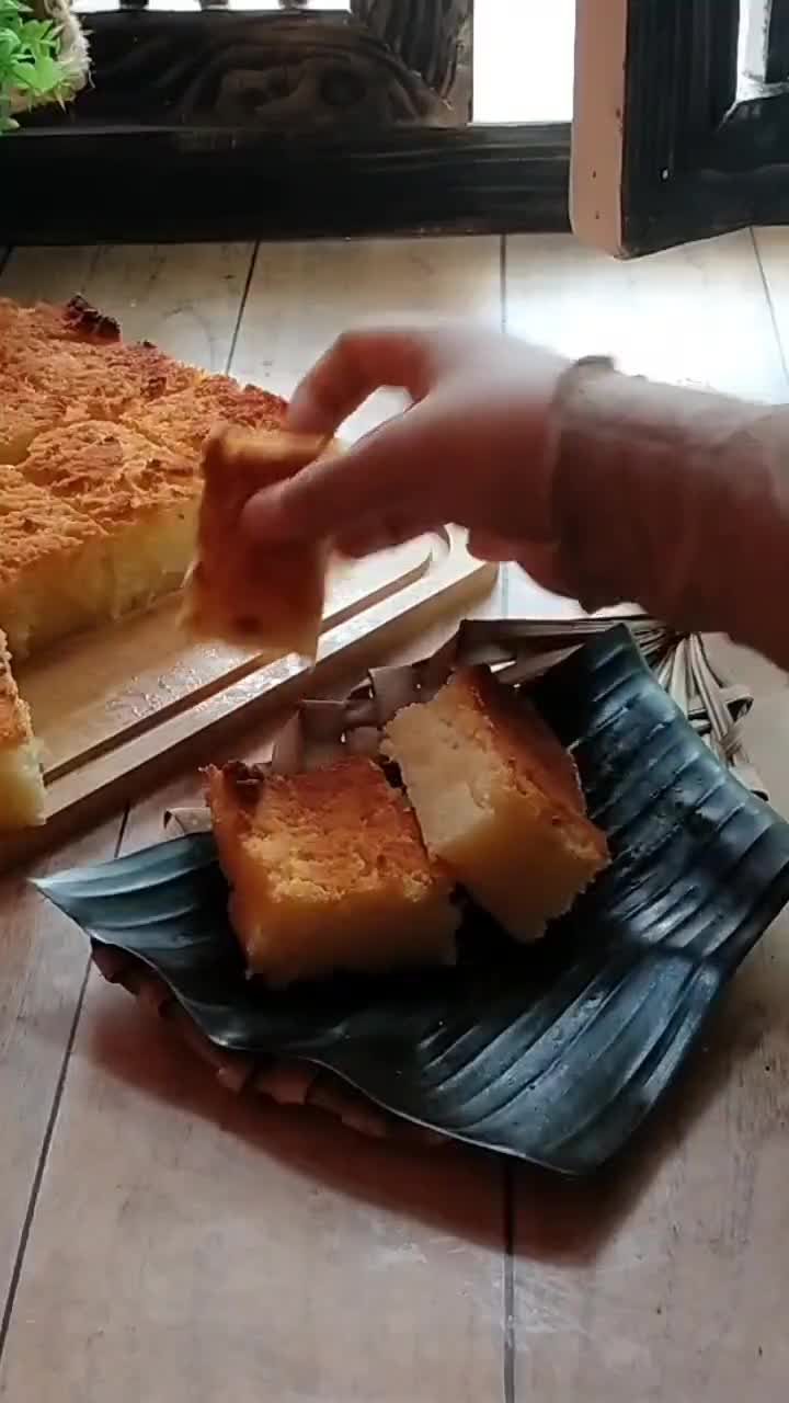 Gambar langkah 4 resipi Bingka ubi kayu.