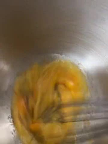 Une image de l'étape 2 de Beignets aux pommes au petit lait.