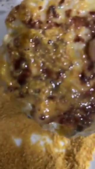 Gambar langkah 4 resipi Burger Ayam Krispi.
