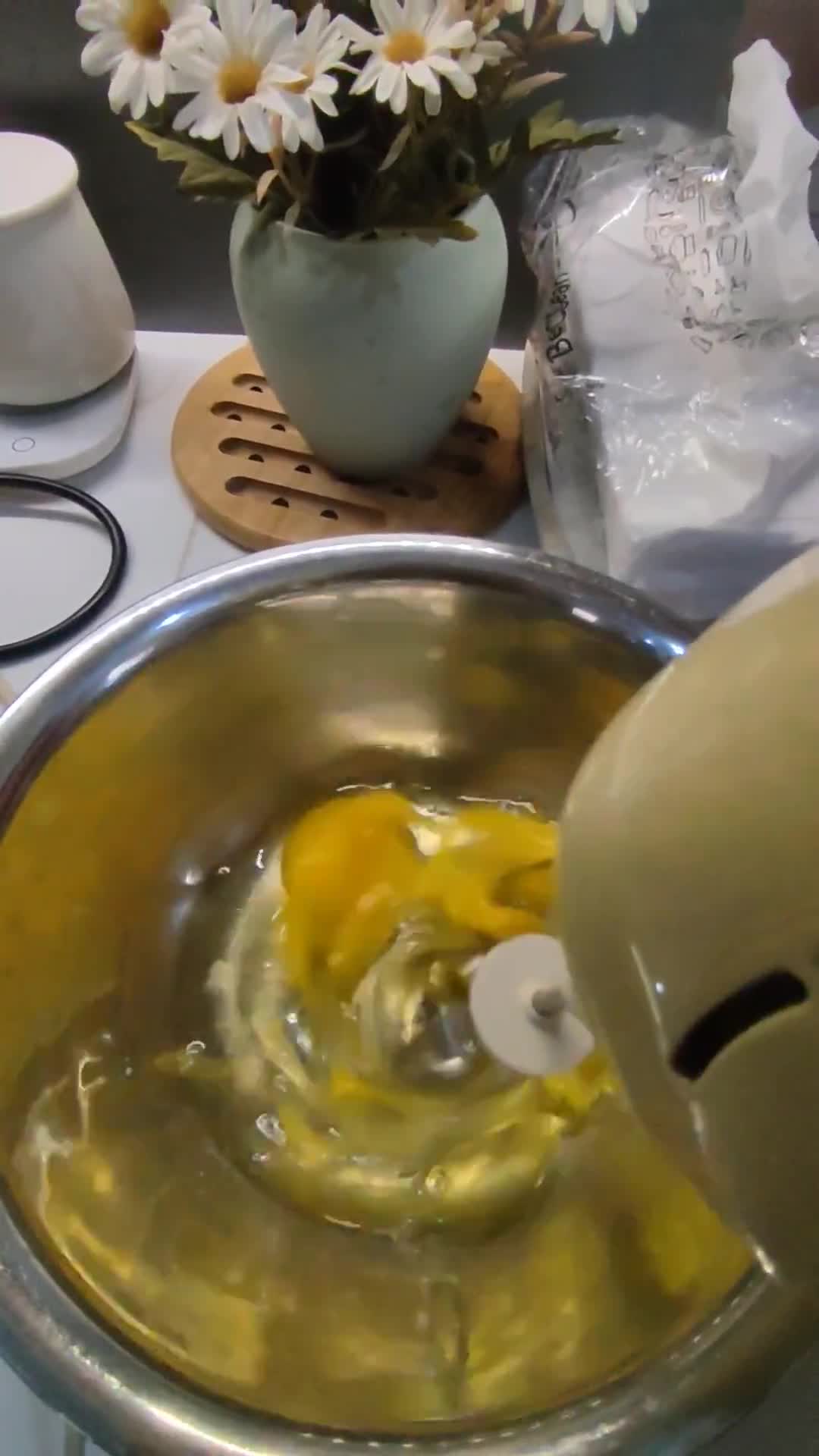 Foto langkah ke 4 dari resep Pukis Menul.