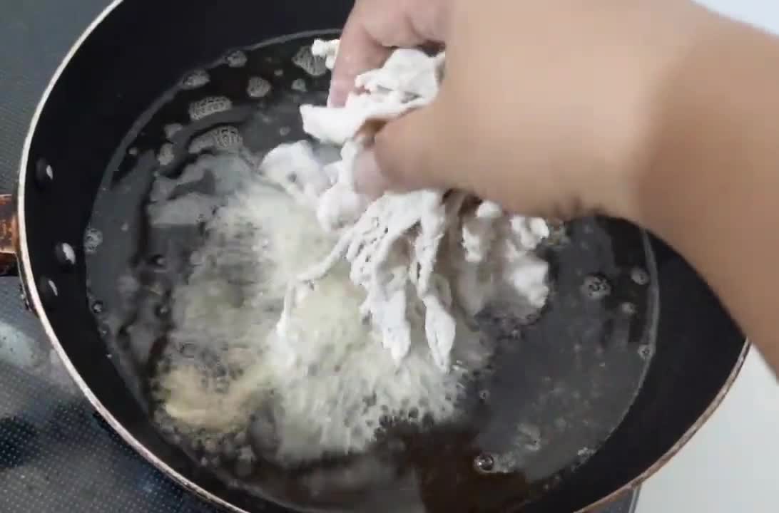 Foto langkah ke 4 dari resep Usus crispy.