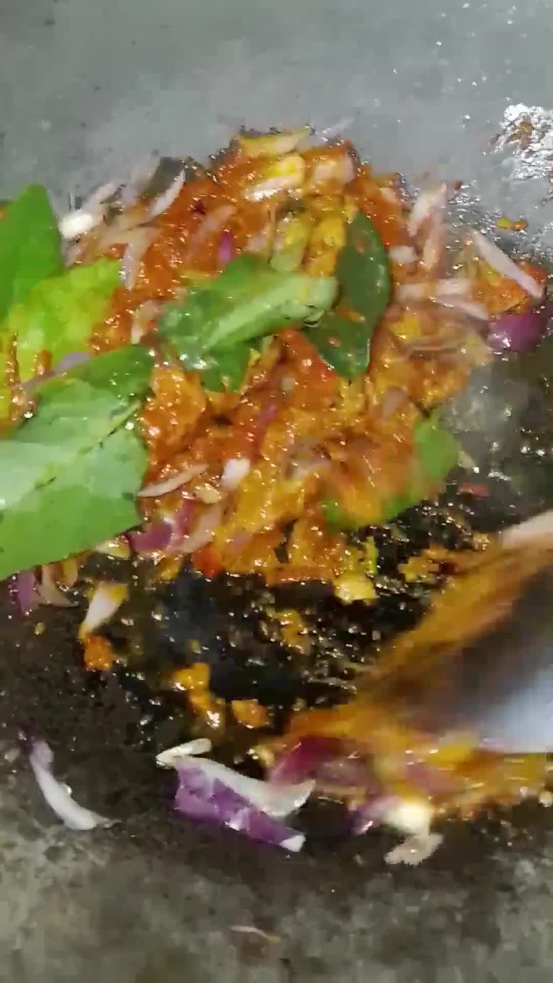 Foto langkah ke 1 dari resep Ayam kuah pedas.
