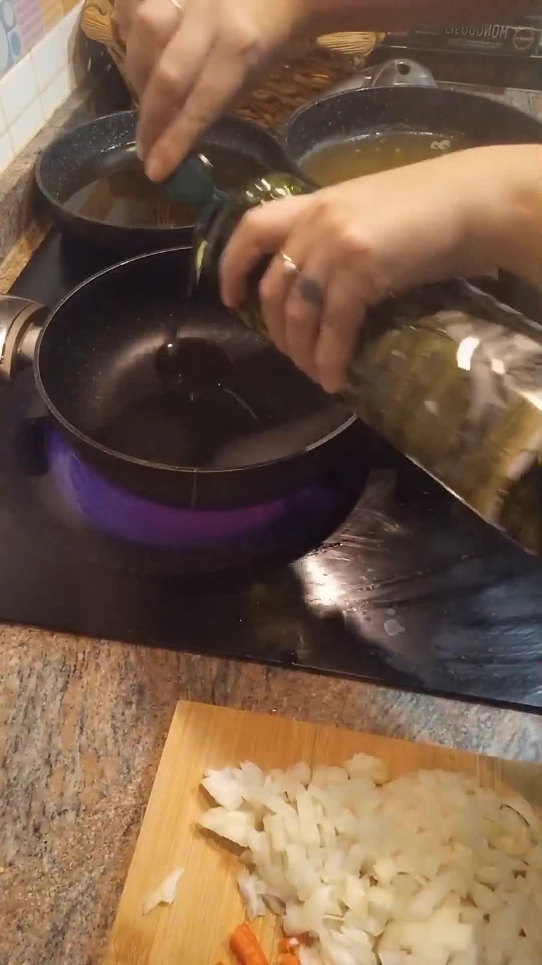 Foto del paso 2 de la receta: Arroz amarillo y sopa de pollo