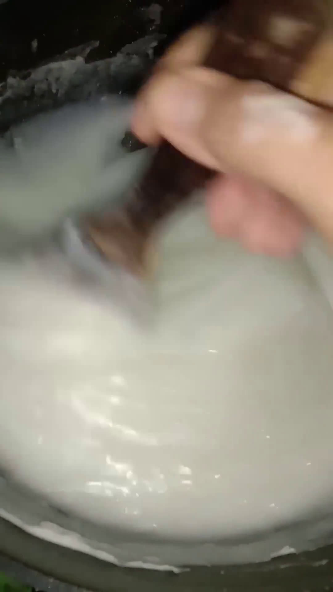 Foto langkah ke 2 dari resep Bubur sumsum lembut.