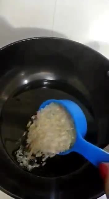  गोंद के पौष्टिक लड्डू (Gond Ke poshtik laddu recipe in Hindi) रेसिपी चरण 1 फोटो