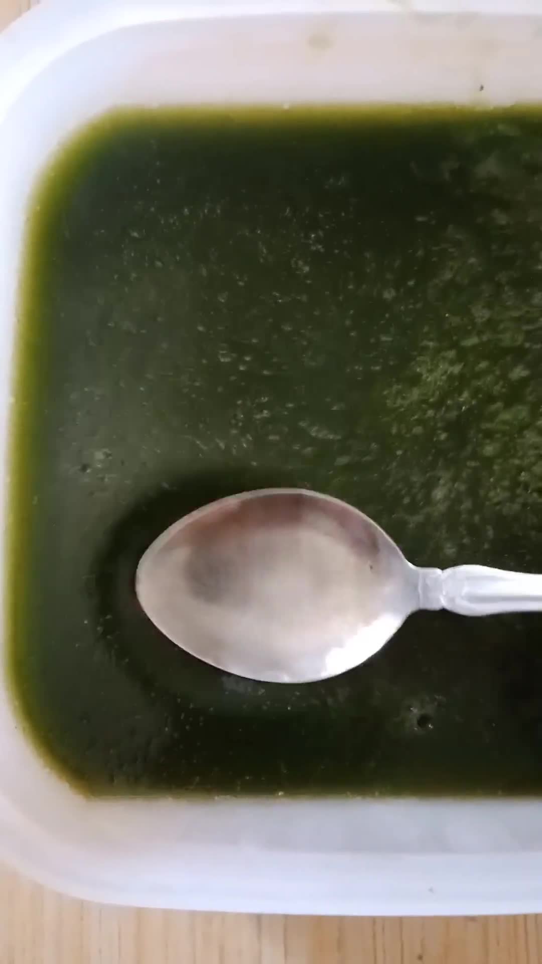 Foto langkah ke 3 dari resep Homade Cincau Hijau(ES Susu Kurma Cincau).