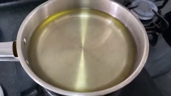 நேந்திரம் சிப்ஸ் ரெசிபி ஸ்டேப் 1 புகைப்படம்