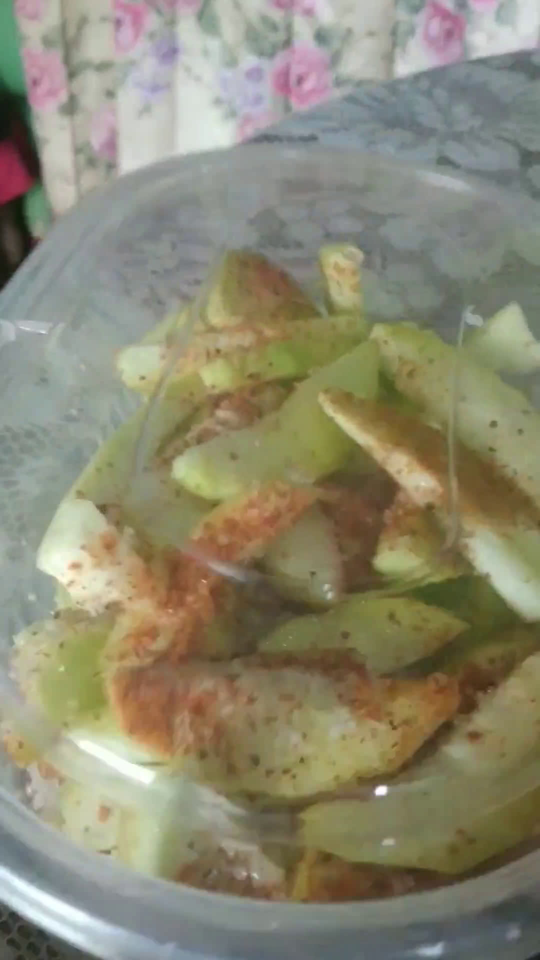 Foto langkah ke 5 dari resep Asinan Kopyok Mangga Muda.