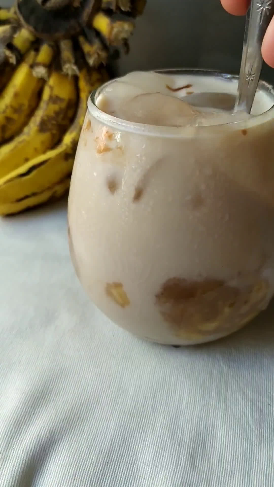 Foto langkah ke 4 dari resep Es Pisang Kocok.
