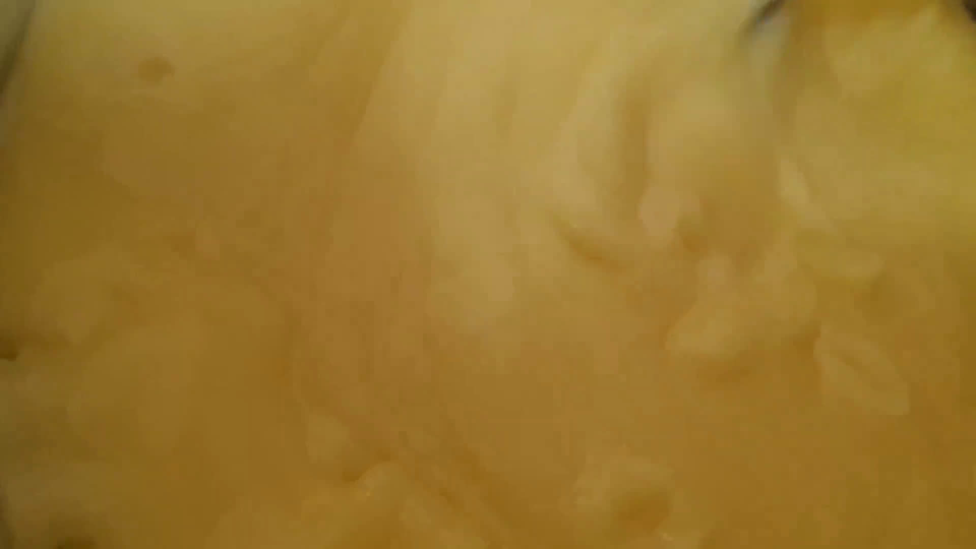 صورة لخطوة 2 من وصفة جيلي كرز ❤ بالكسترد والبسكويت حلى بارد سهل ولذيذ