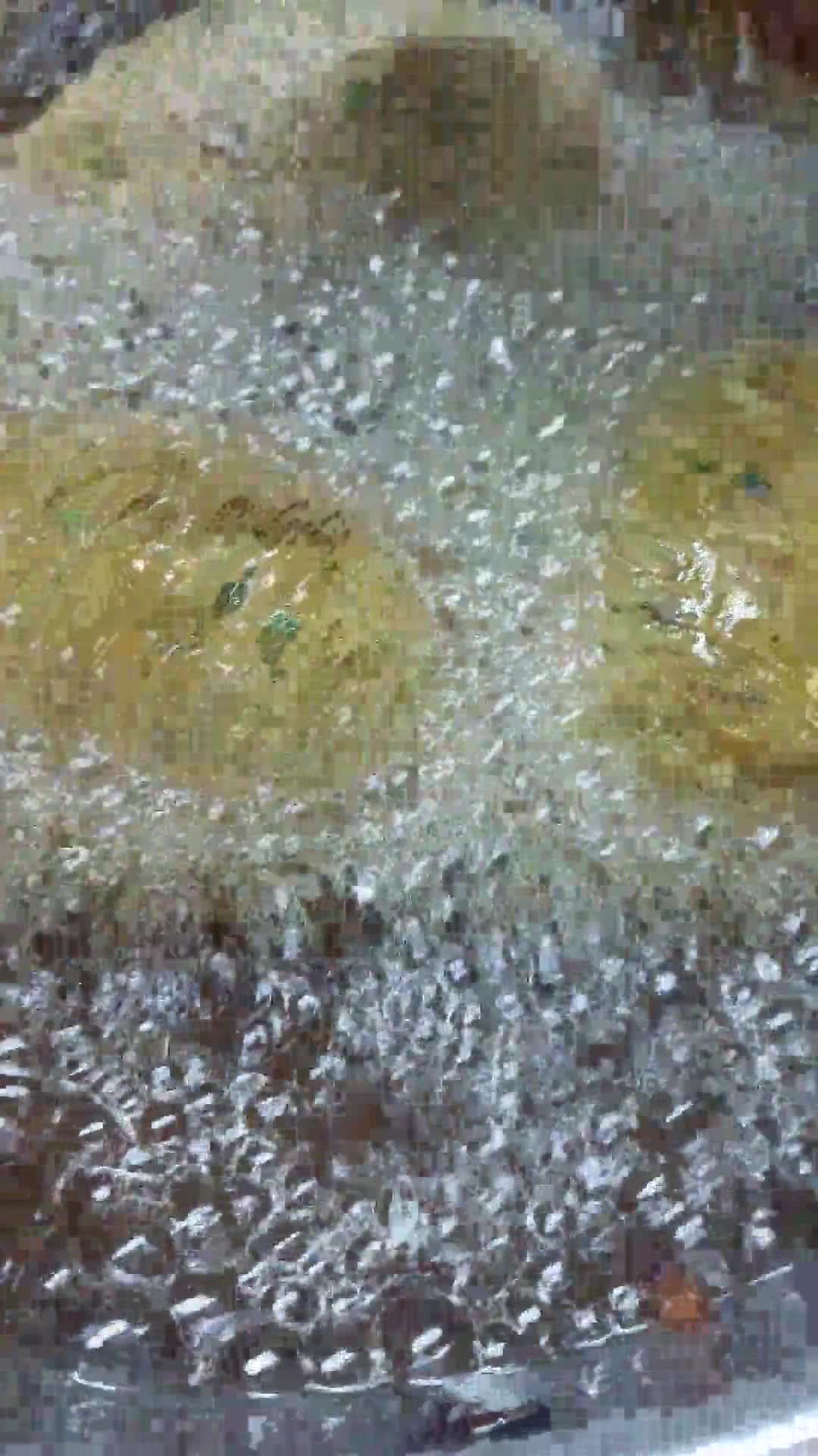 A picture of step 5 of Nargasi koftay.