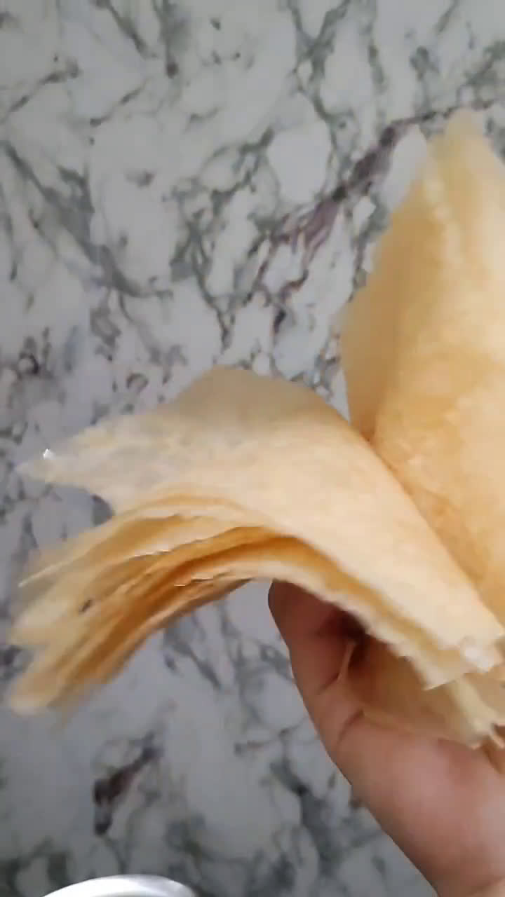 Foto langkah ke 2 dari resep Lumpia Ayam Kembang Tahu.