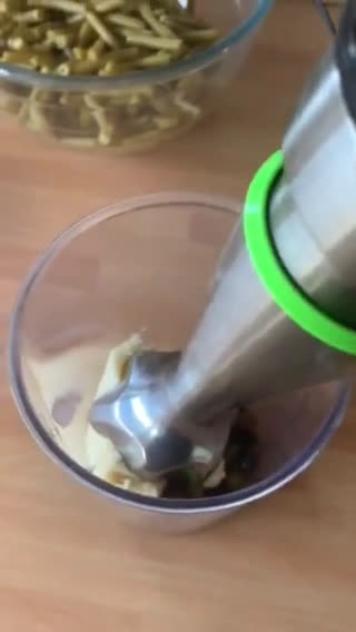 Foto del passaggio 1 della ricetta Mousse di Uva Fragola e Banana