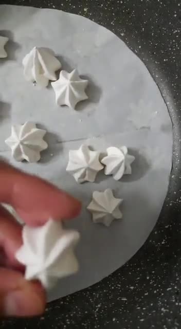 عکس مرحله 6 از دستور مرینگ یا مرنگ پخته شده