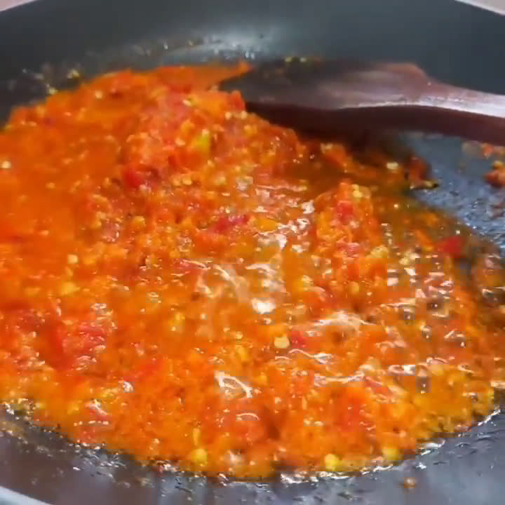 Foto langkah ke 3 dari resep Ikan Pindang Sambel Tomat.
